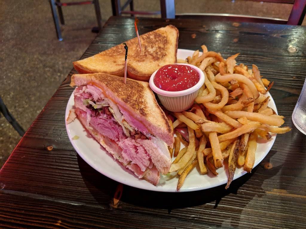 Old Louisville Tavern | restaurant | 1532 S 4th St, Louisville, KY 40208, USA | 5024096281 OR +1 502-409-6281