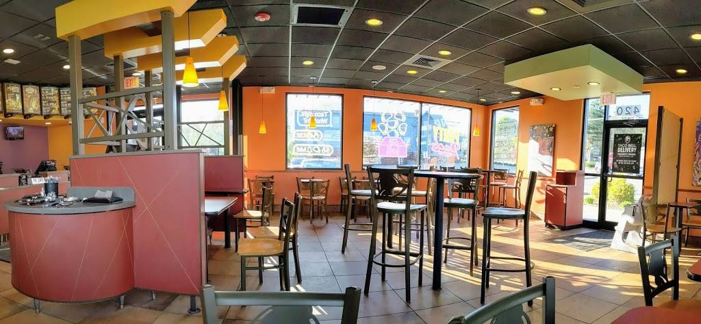 Taco Bell | meal takeaway | 420 W Central St, Franklin, MA 02038, USA | 5085201314 OR +1 508-520-1314