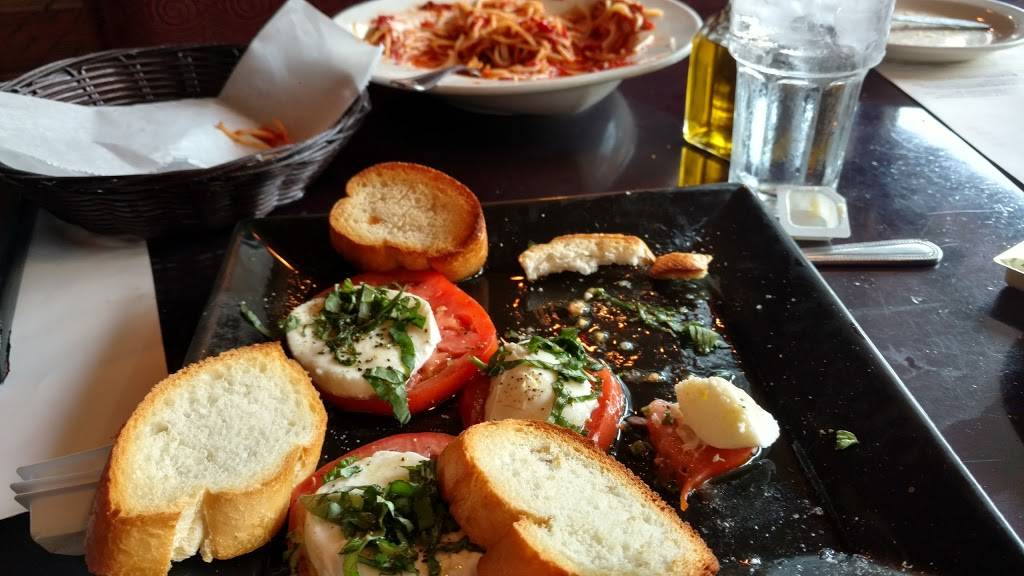 Victorias Ristorante & Wine Bar | restaurant | 7 1st Ave SW, Rochester, MN 55902, USA | 5072806232 OR +1 507-280-6232