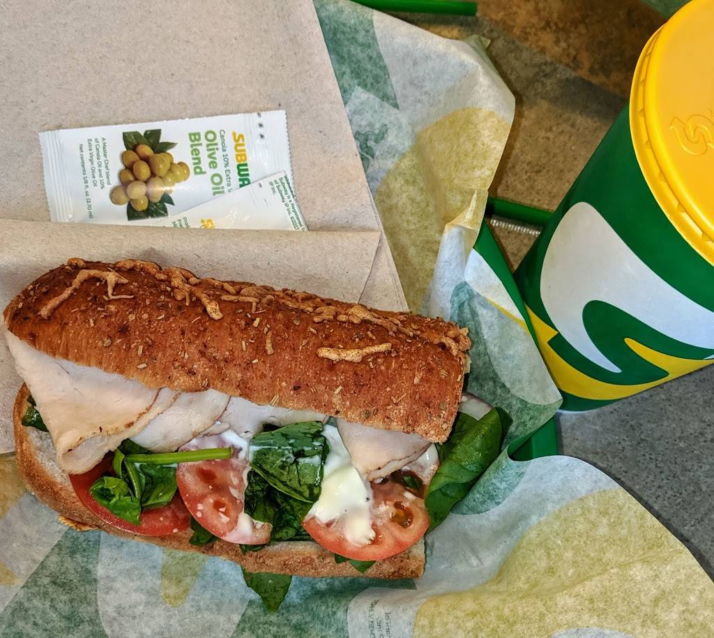 Subway Restaurants | restaurant | 1017 Columbus Pkwy, Opelika, AL 36801, USA | 3347493528 OR +1 334-749-3528