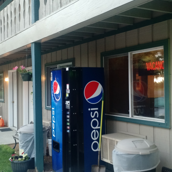 The Trailside Inn & Longshots Tavern | restaurant | N9881 WI-55, Pearson, WI 54462, USA | 7154843045 OR +1 715-484-3045