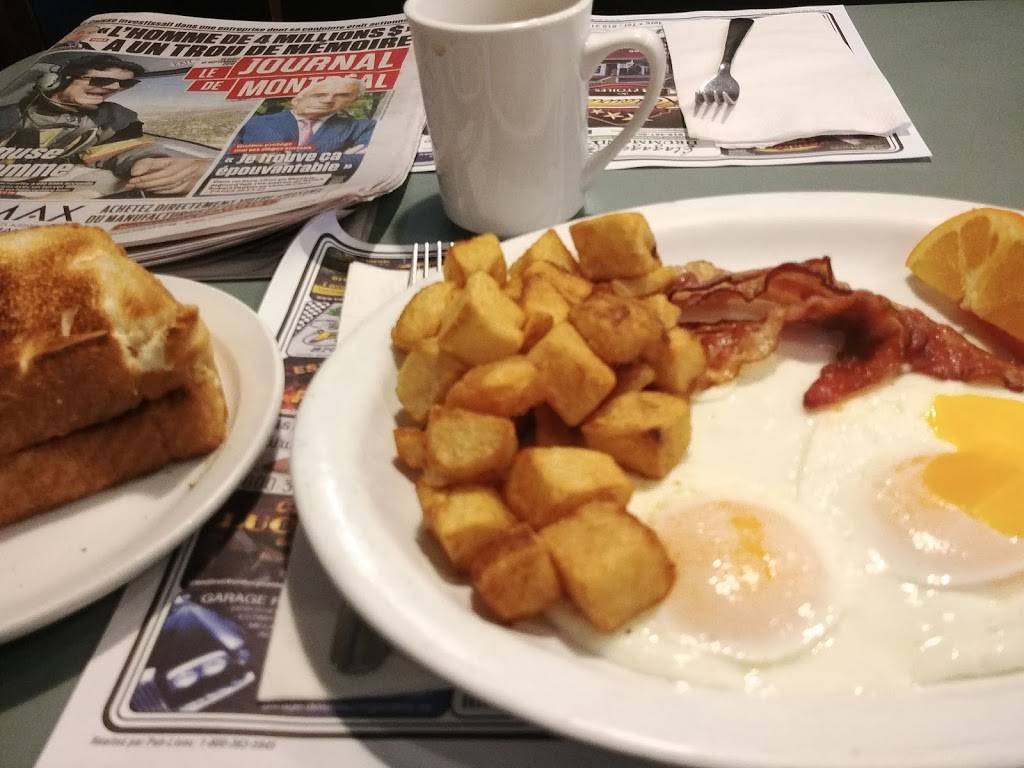 Restaurant Des 3 Etoiles | restaurant | 485 Rue Saint Louis, Saint-Cyrille-de-Wendover, QC J1Z 1S2, Canada | 8193975424 OR +1 819-397-5424