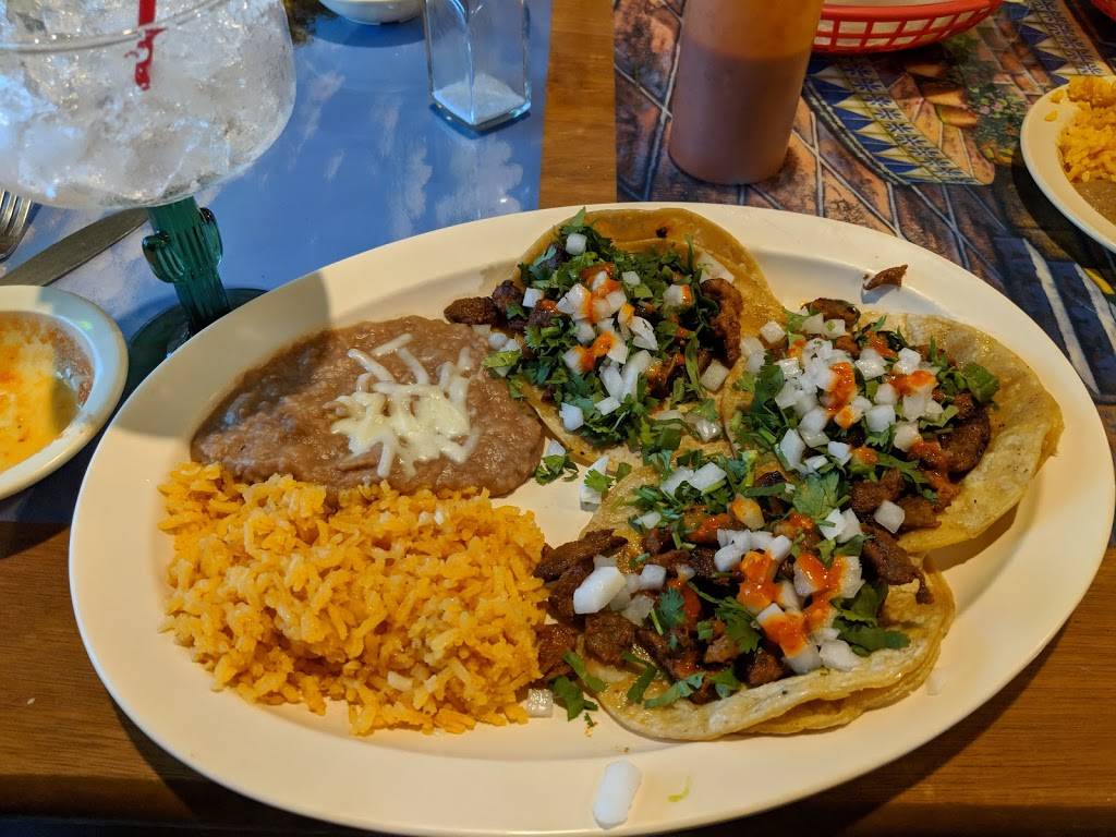 La Mexicana | restaurant | 834 Water St, Sauk City, WI 53583, USA | 6086437007 OR +1 608-643-7007