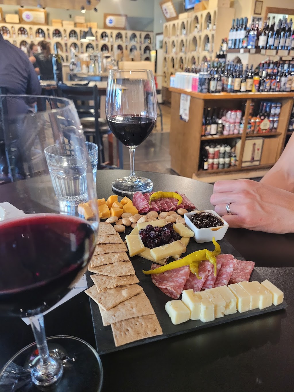 WineStyles of West Des Moines | restaurant | 5515 Mills Civic Pkwy Suite 120, West Des Moines, IA 50266, USA | 5152249463 OR +1 515-224-9463