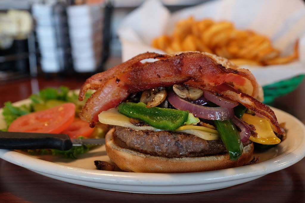 Rogers Diner | restaurant | 11 Green Valley Rd, Freedom, CA 95019, USA | 8317222322 OR +1 831-722-2322