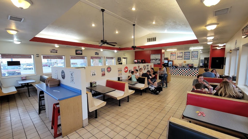 Iceberg Drive Inn - Fillmore | restaurant | 930 UT-99, Fillmore, UT 84631, USA | 4352504288 OR +1 435-250-4288