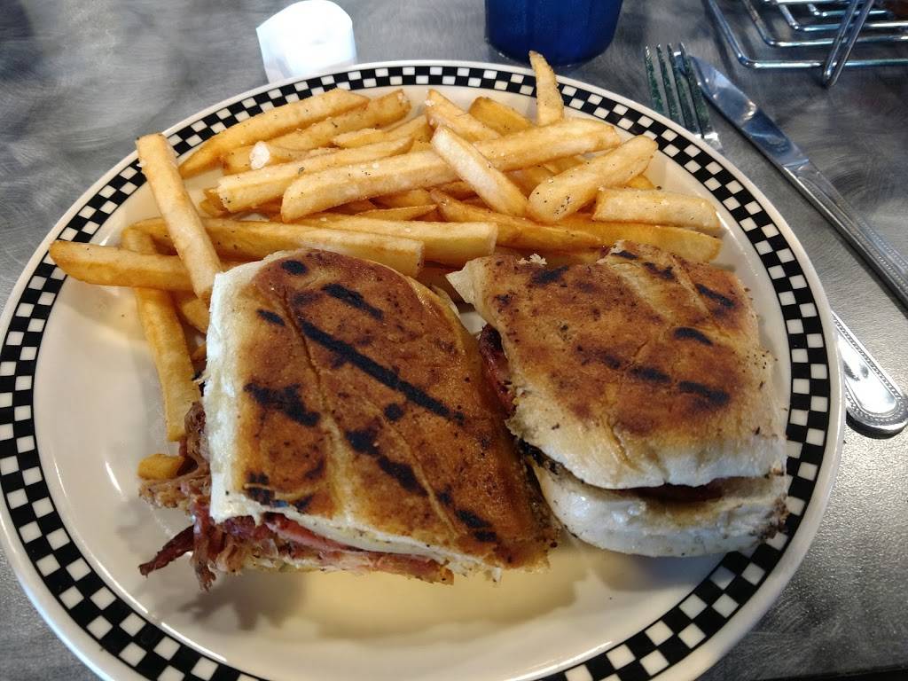 Iron Thunder Saloon & Grill Mooresville | restaurant | 124 Meadow Hill Cir, Mooresville, NC 28117, USA | 7049992274 OR +1 704-999-2274