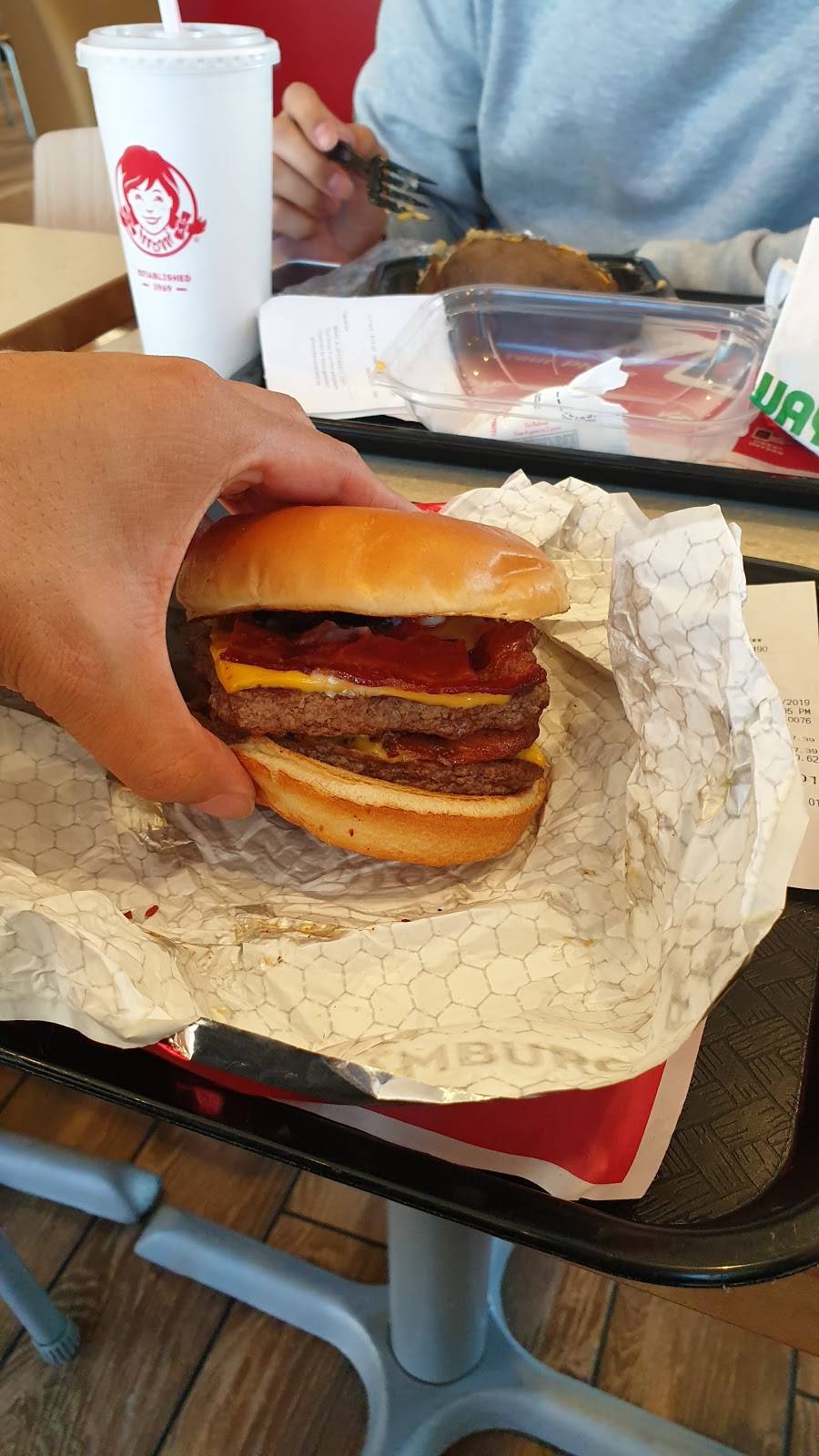 Wendys | restaurant | 1510 E F St, Oakdale, CA 95361, USA | 2098445320 OR +1 209-844-5320