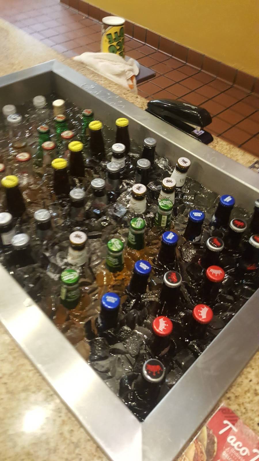 Tacotote | restaurant | 7101 N Mesa St B, El Paso, TX 79912, USA | 9155843244 OR +1 915-584-3244