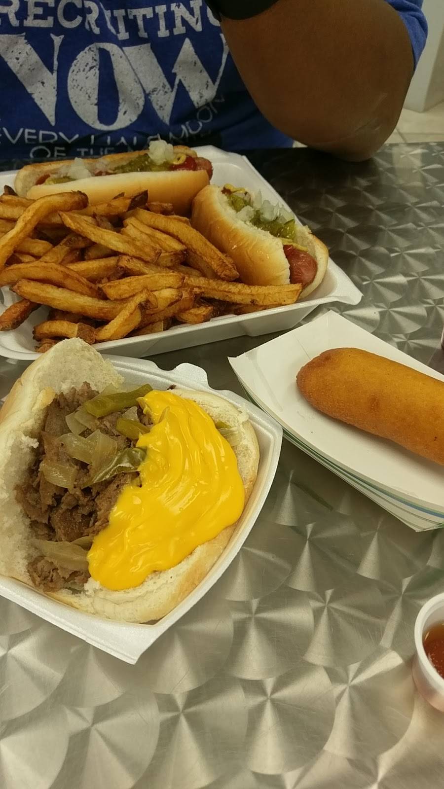 Two And A Fry | restaurant | 1115 W Main St, Monongahela, PA 15063, USA | 7243103182 OR +1 724-310-3182