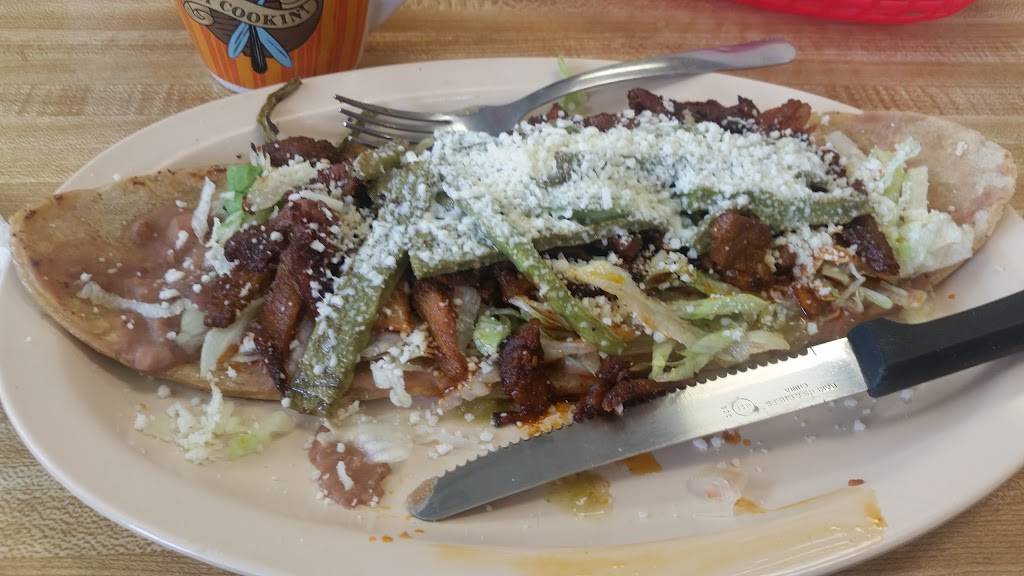 La Mina Restaurant | restaurant | 848 Plainfield Rd, Joliet, IL 60435, USA | 8157268441 OR +1 815-726-8441