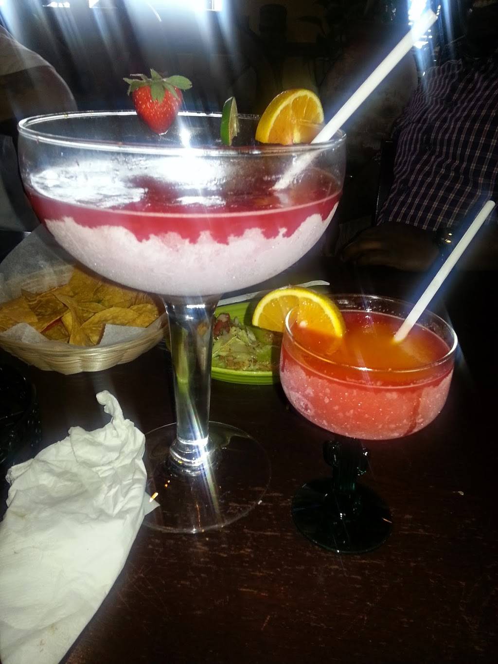 La Carreta Mexican Restaurant & Bar | restaurant | 717 US-41, Schererville, IN 46375, USA | 2193220900 OR +1 219-322-0900