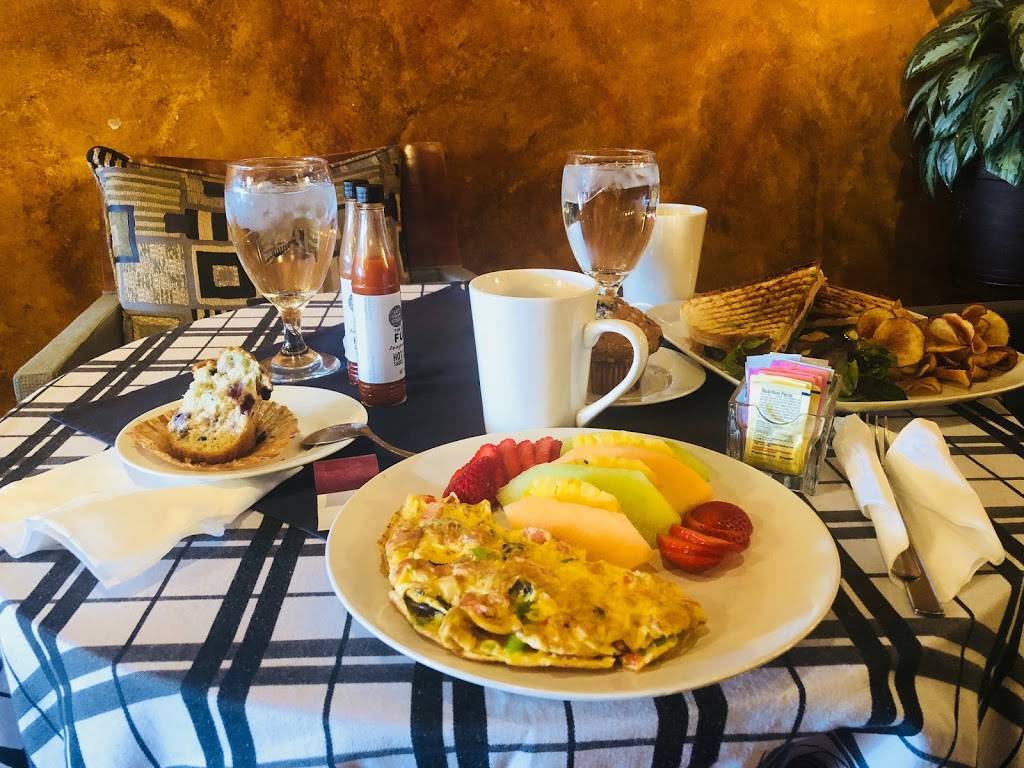 Revive Club & Cafe | cafe | 5612 W 35th St, Cicero, IL 60804, USA | 7082989538 OR +1 708-298-9538