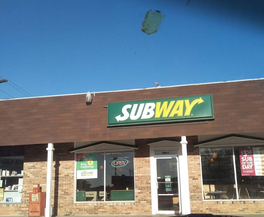 Subway | meal takeaway | 1502-5 Main St, Franklin, LA 70538, USA | 3378281610 OR +1 337-828-1610