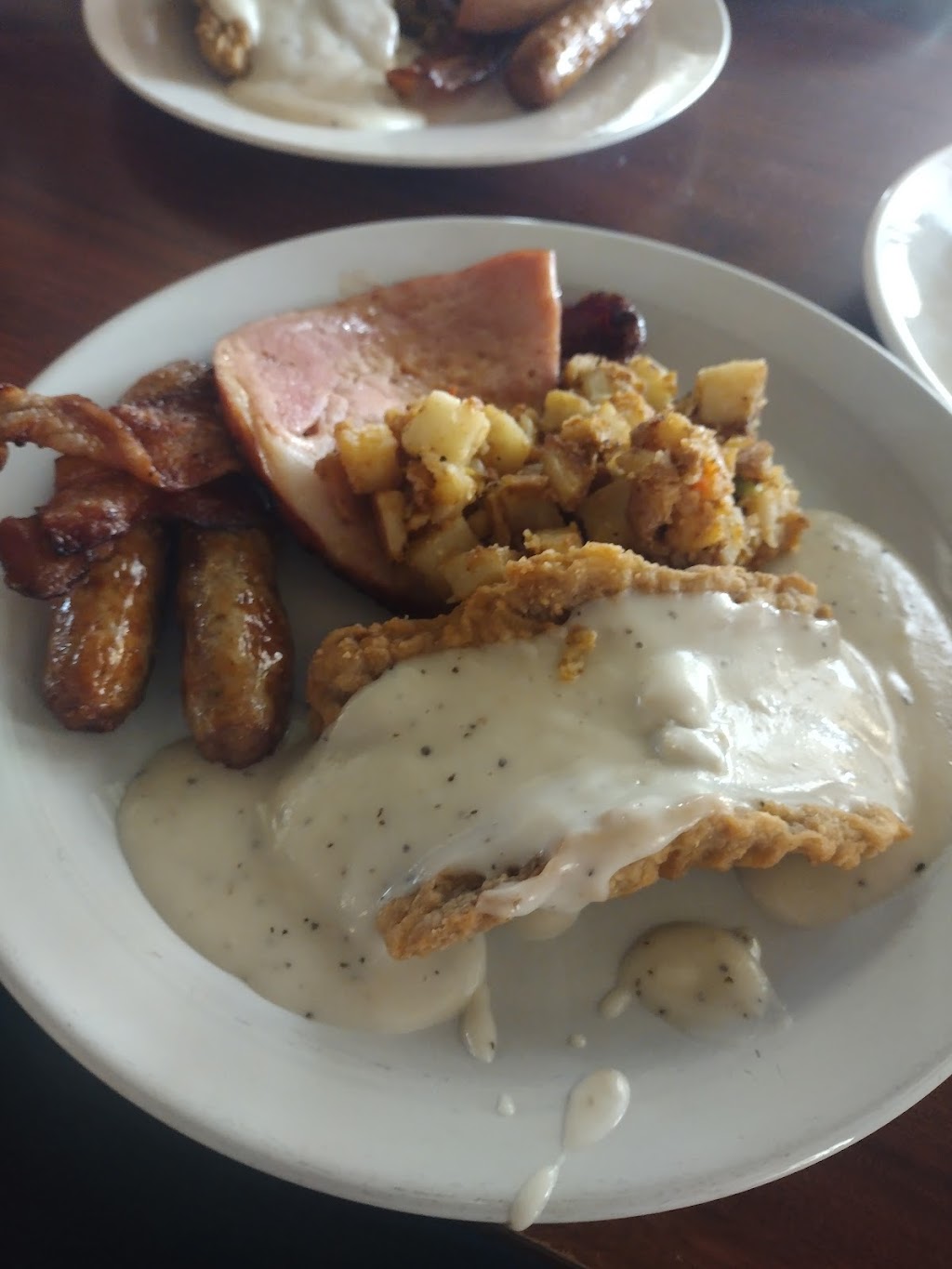 Yosemite Falls Cafe | restaurant | 5123 N Blackstone Ave, Fresno, CA 93710, USA | 5592256800 OR +1 559-225-6800