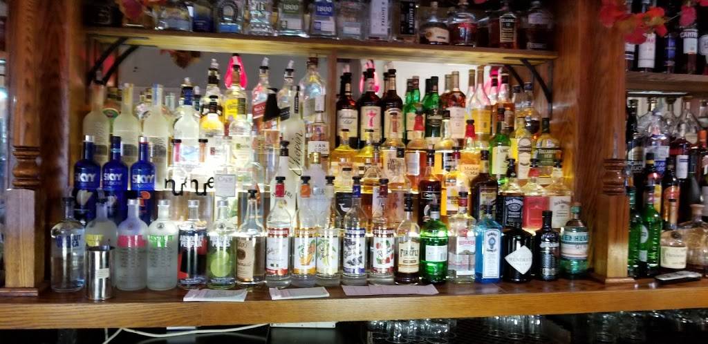 Avinos Italian Table | restaurant | 108 S Country Rd, Bellport, NY 11713, USA | 6318036416 OR +1 631-803-6416