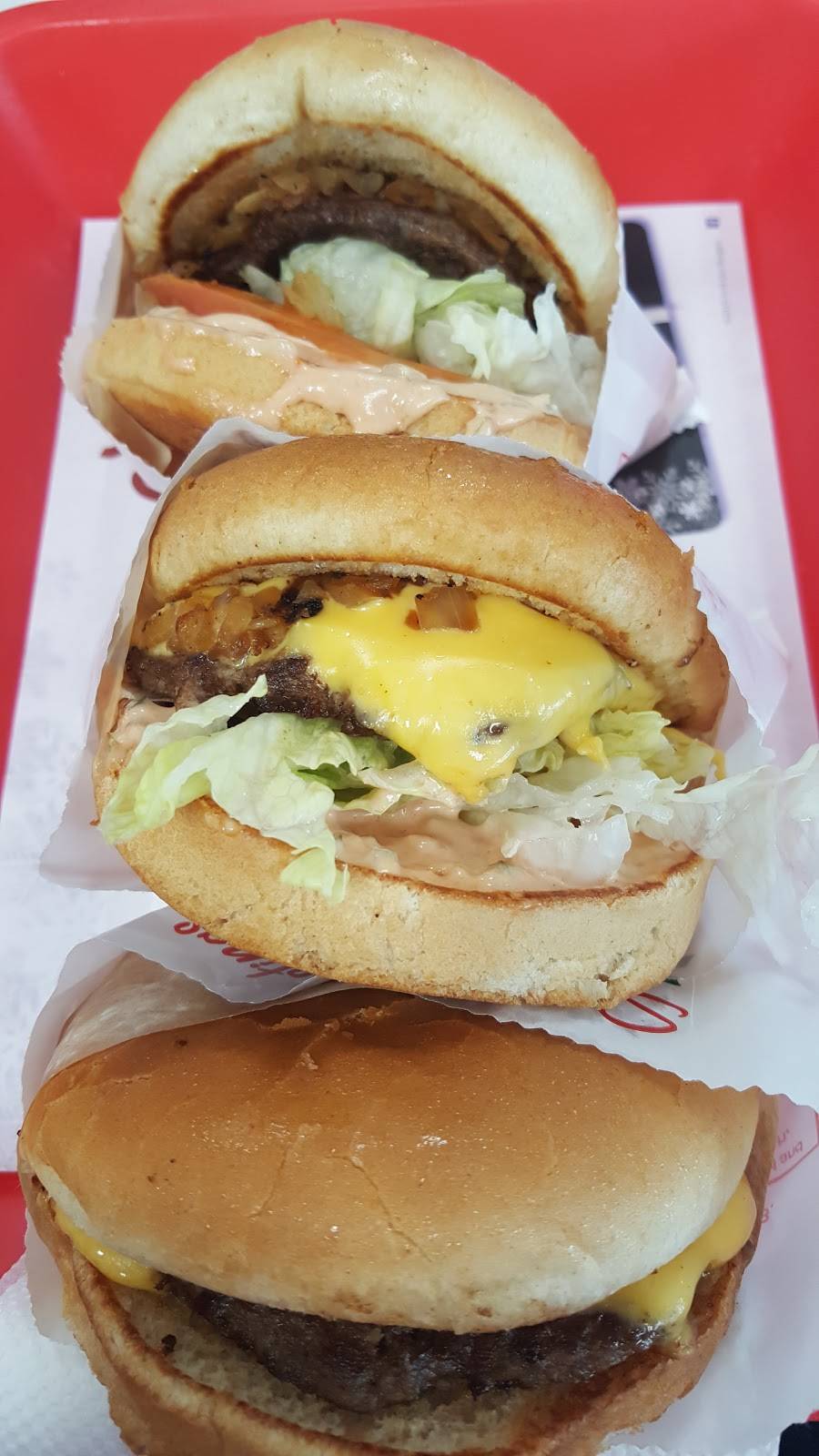 In-N-Out Burger | restaurant | 936 N Coast Hwy, Oceanside, CA 92054, USA | 8007861000 OR +1 800-786-1000