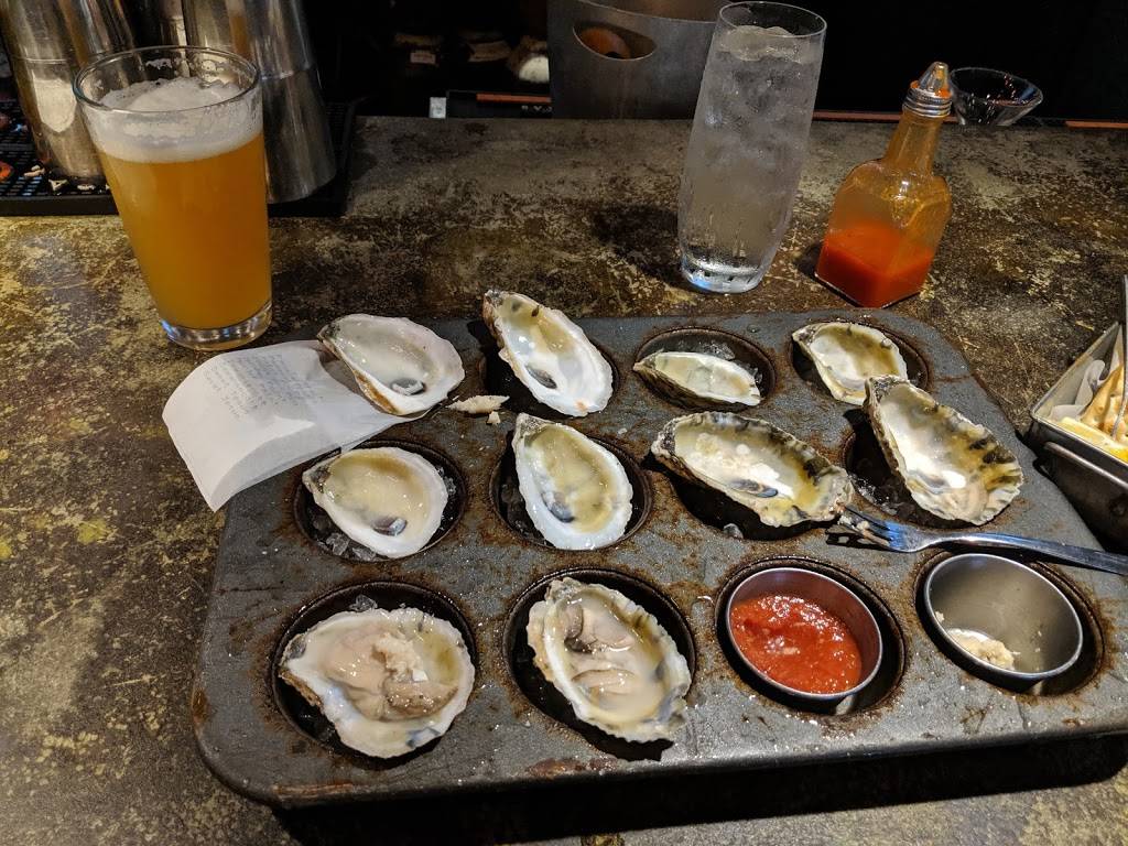 5 Point Public House and Oyster Bar | restaurant | 1210 20th St S, Birmingham, AL 35205, USA | 2059180726 OR +1 205-918-0726