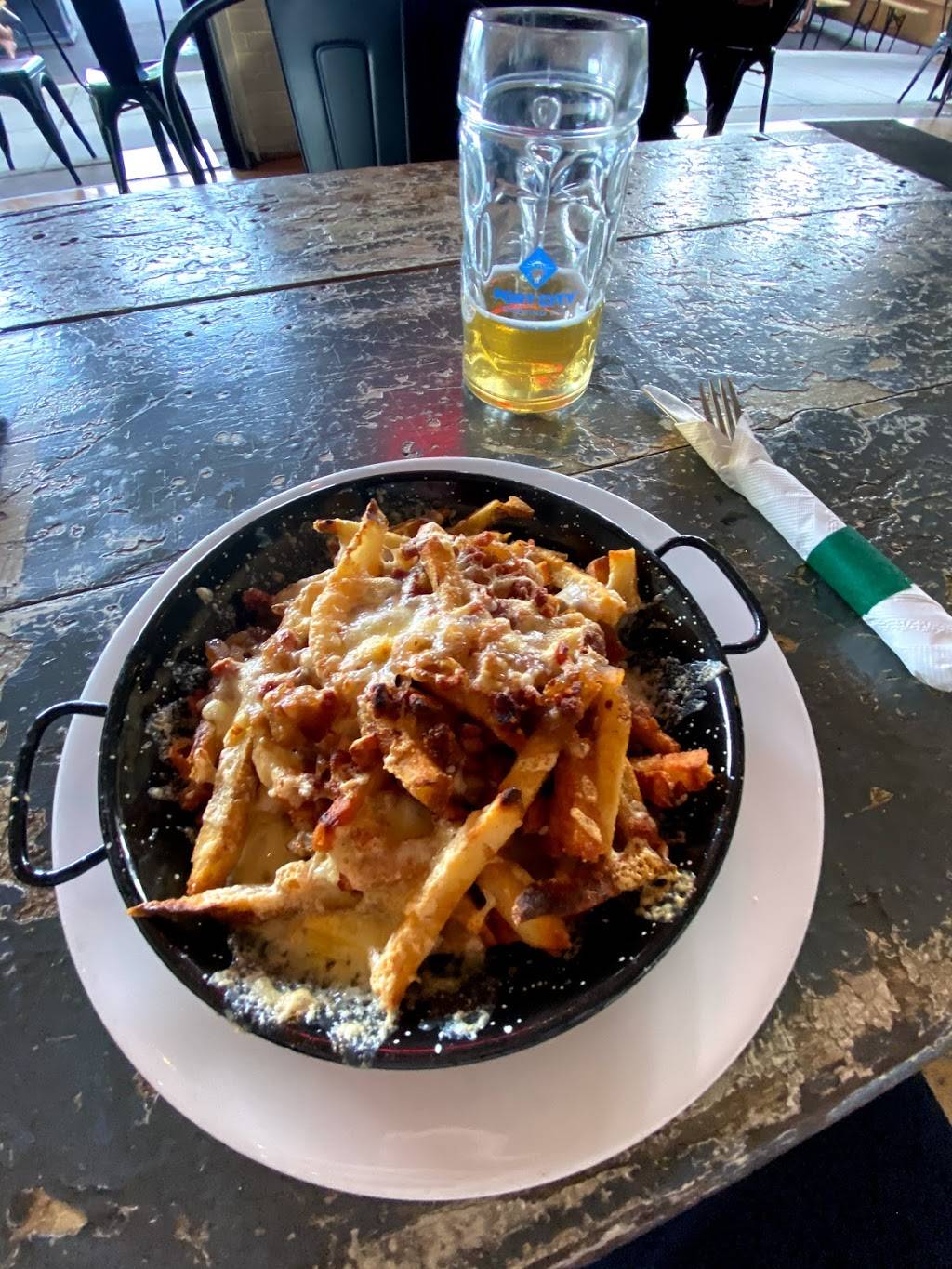 The Berliner | restaurant | 3401 Water St NW, Washington, DC 20007, USA | 2026217000 OR +1 202-621-7000