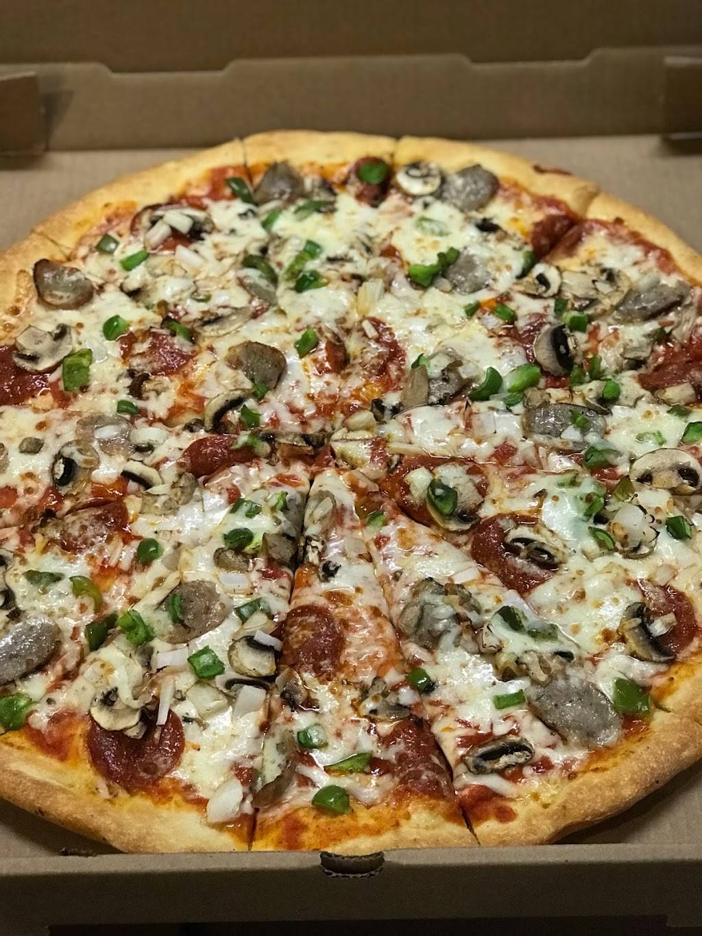 Mad Hatters Pizza | restaurant | 115 Geneva Dr, Oviedo, FL 32765, USA | 4073653808 OR +1 407-365-3808