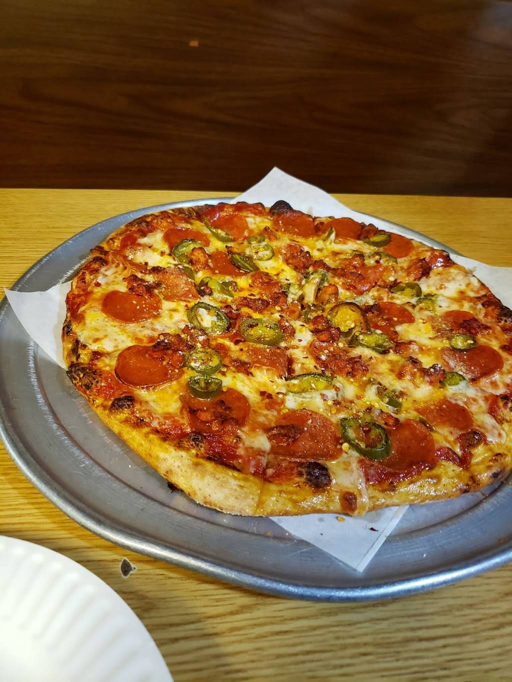 American Pizza | restaurant | 100 W Channel Islands Blvd, Oxnard, CA 93033, USA | 8052402406 OR +1 805-240-2406