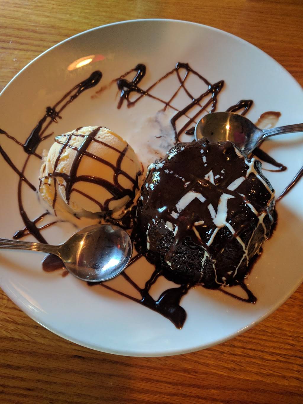 Applebees Grill + Bar | restaurant | 10601 County Line Road Seven Hills Medical and Professional Center, Spring Hill, FL 34609, USA | 3526660027 OR +1 352-666-0027