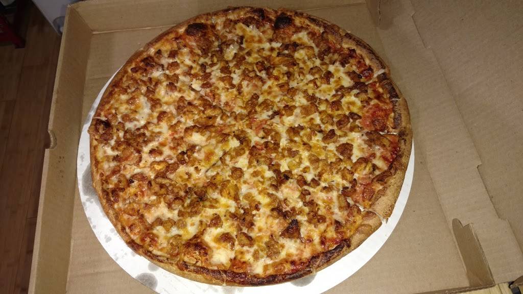 Family House Of Pizza and Seafood | restaurant | 105 Masonic Home Rd, Charlton, MA 01507, USA | 5082480666 OR +1 508-248-0666