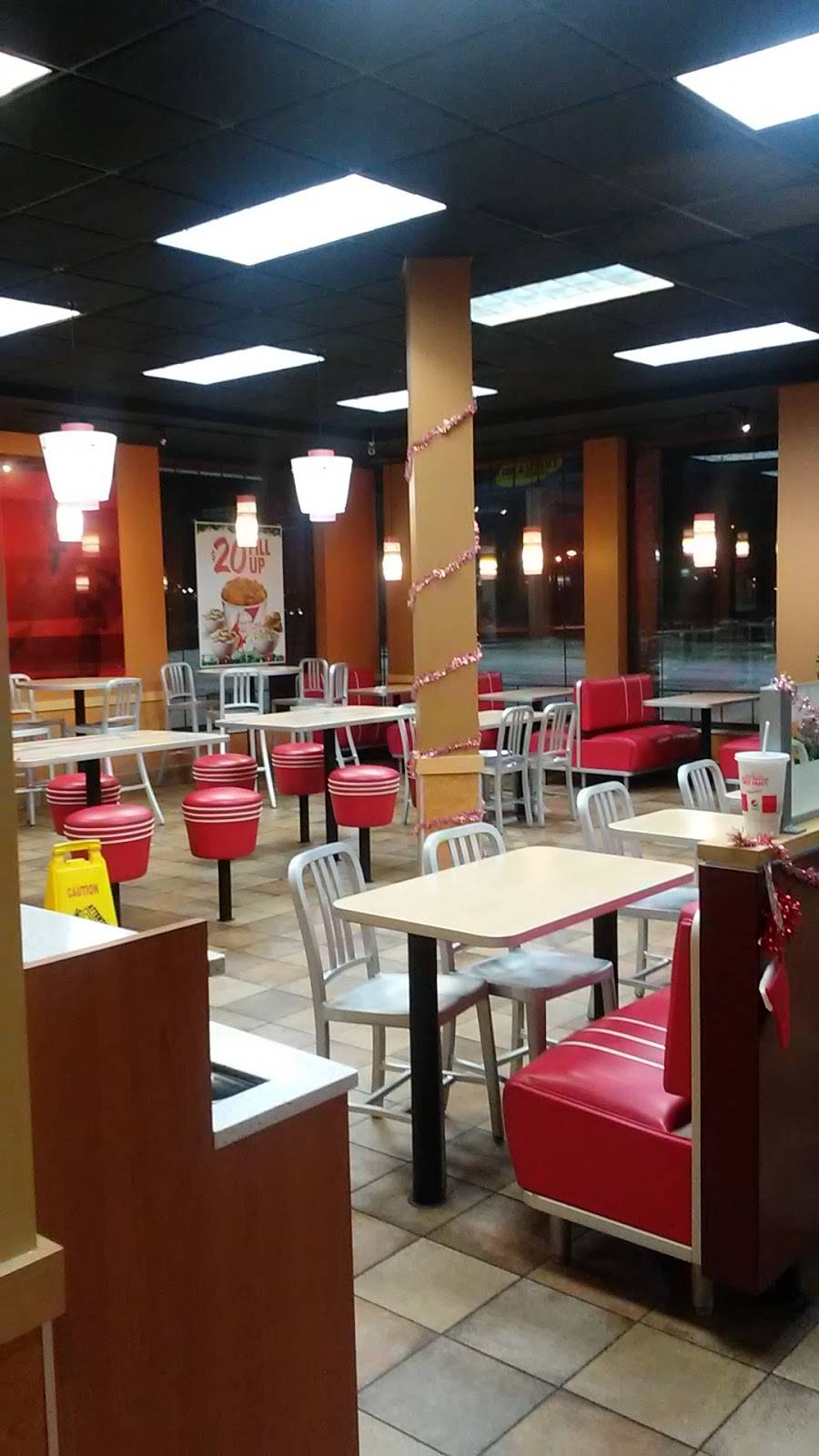 KFC | restaurant | 2402 North Calumet Avenue, Valparaiso, IN 46383, USA | 2194644512 OR +1 219-464-4512