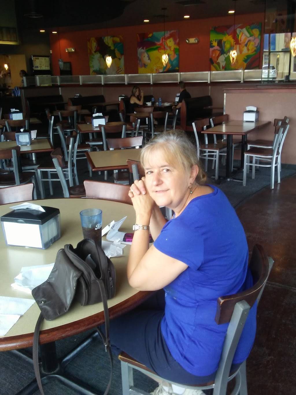 Newmans Pasta Cafe | restaurant | 2559 S 171st St, Omaha, NE 68130, USA | 4028842420 OR +1 402-884-2420