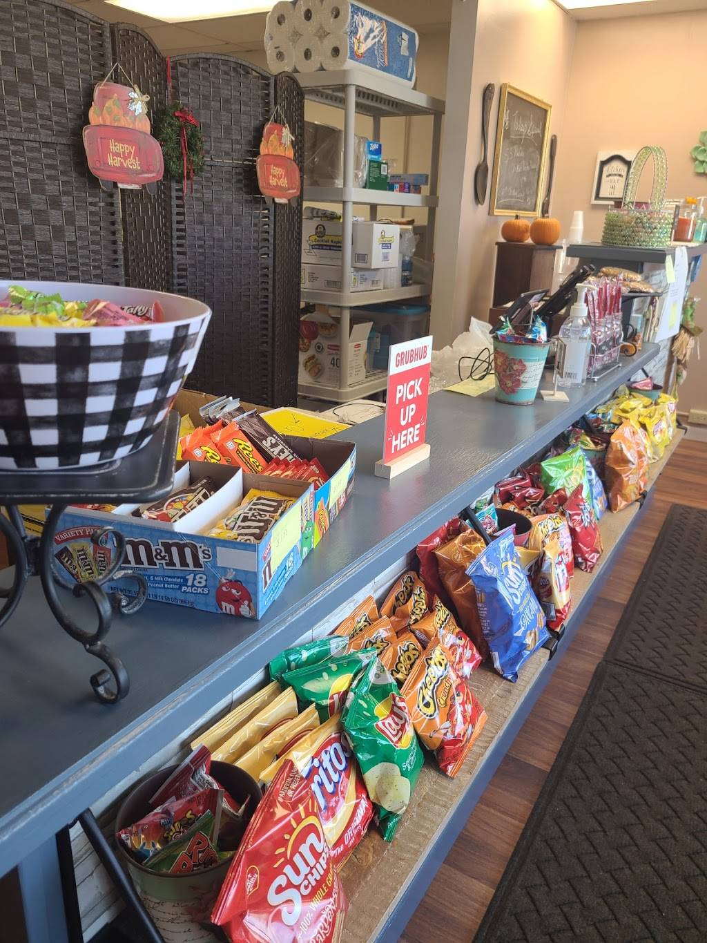 The Big Fork and Spoon | meal takeaway | 1582 Eggert Rd, Buffalo, NY 14226, USA | 7165361066 OR +1 716-536-1066