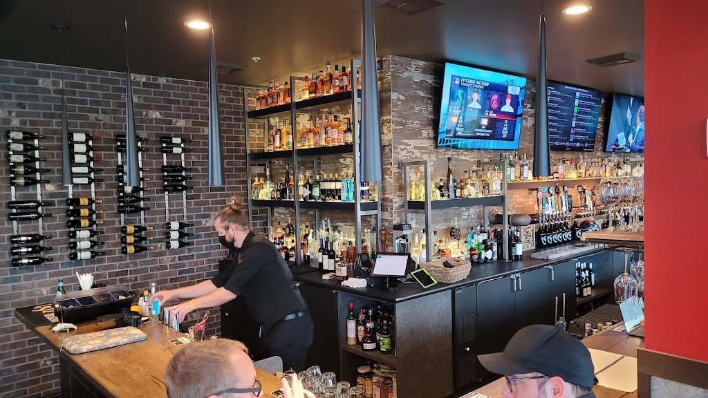 Woodin Creek Kitchen & Tap | restaurant | 13550 NE Village Square Dr #1010, Woodinville, WA 98072, USA | 4252151999 OR +1 425-215-1999