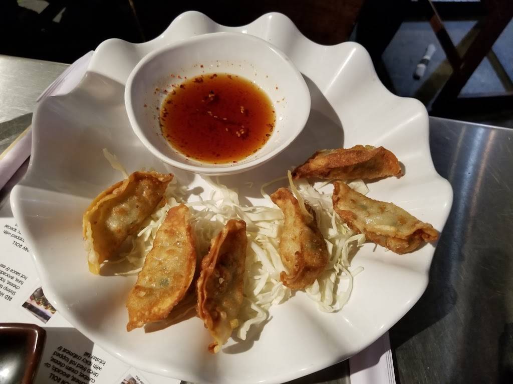 Azian | restaurant | 15 N Alvernon Way, Tucson, AZ 85711, USA | 5207778311 OR +1 520-777-8311