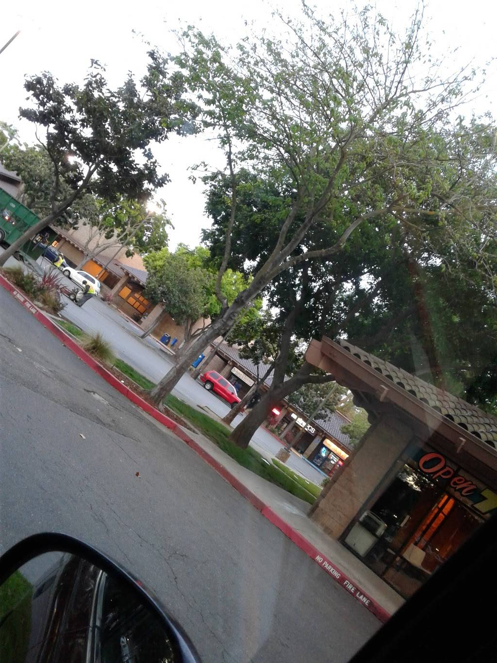 Papa Murphys Take N Bake Pizza | meal takeaway | 3291 Truxel Rd, Sacramento, CA 95833, USA | 9169247272 OR +1 916-924-7272