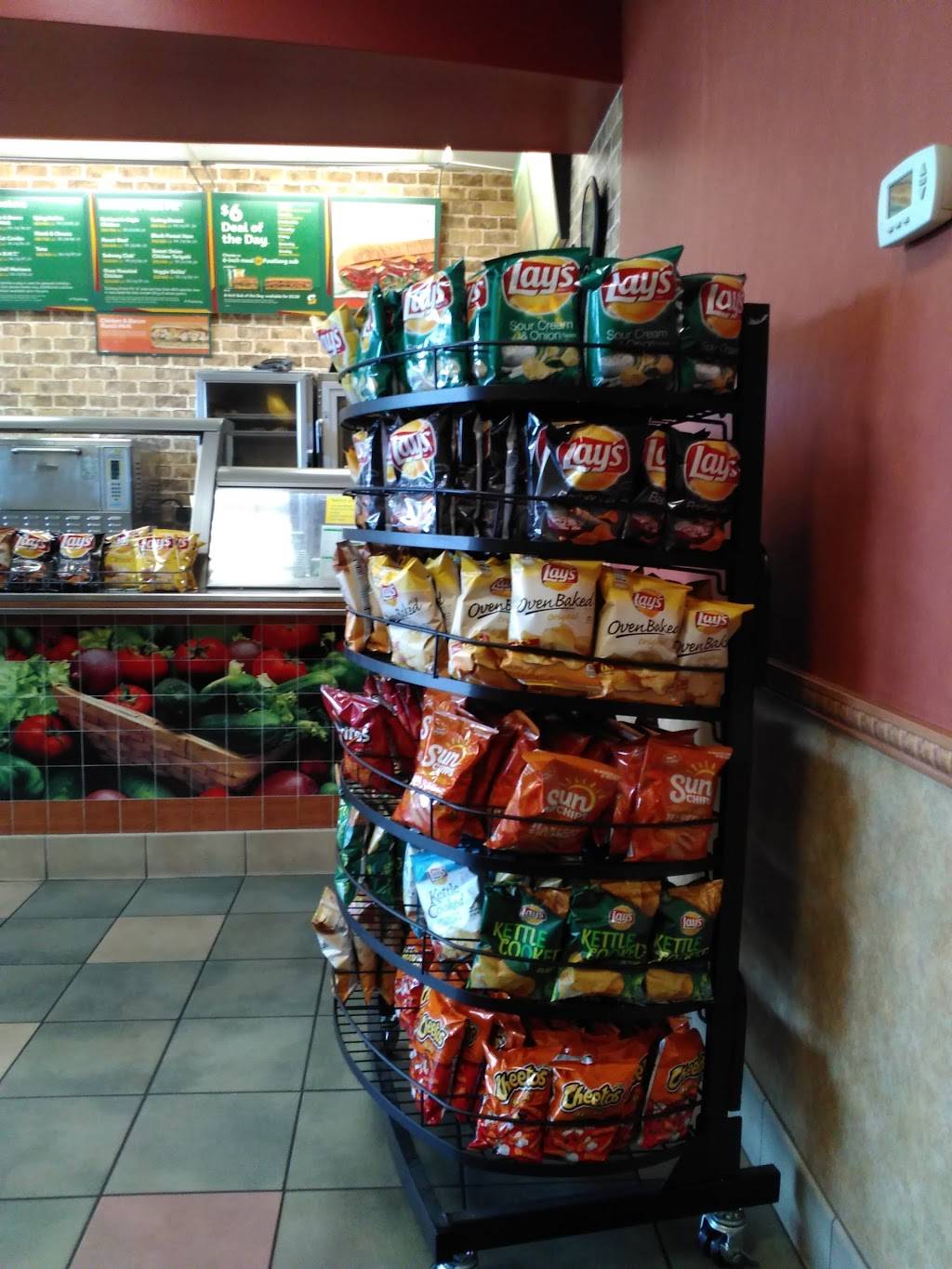 Subway | restaurant | 4844 S Val Vista Rd Suite A108 Vista Del Oro S/C, Gilbert, AZ 85296, USA | 4808557584 OR +1 480-855-7584