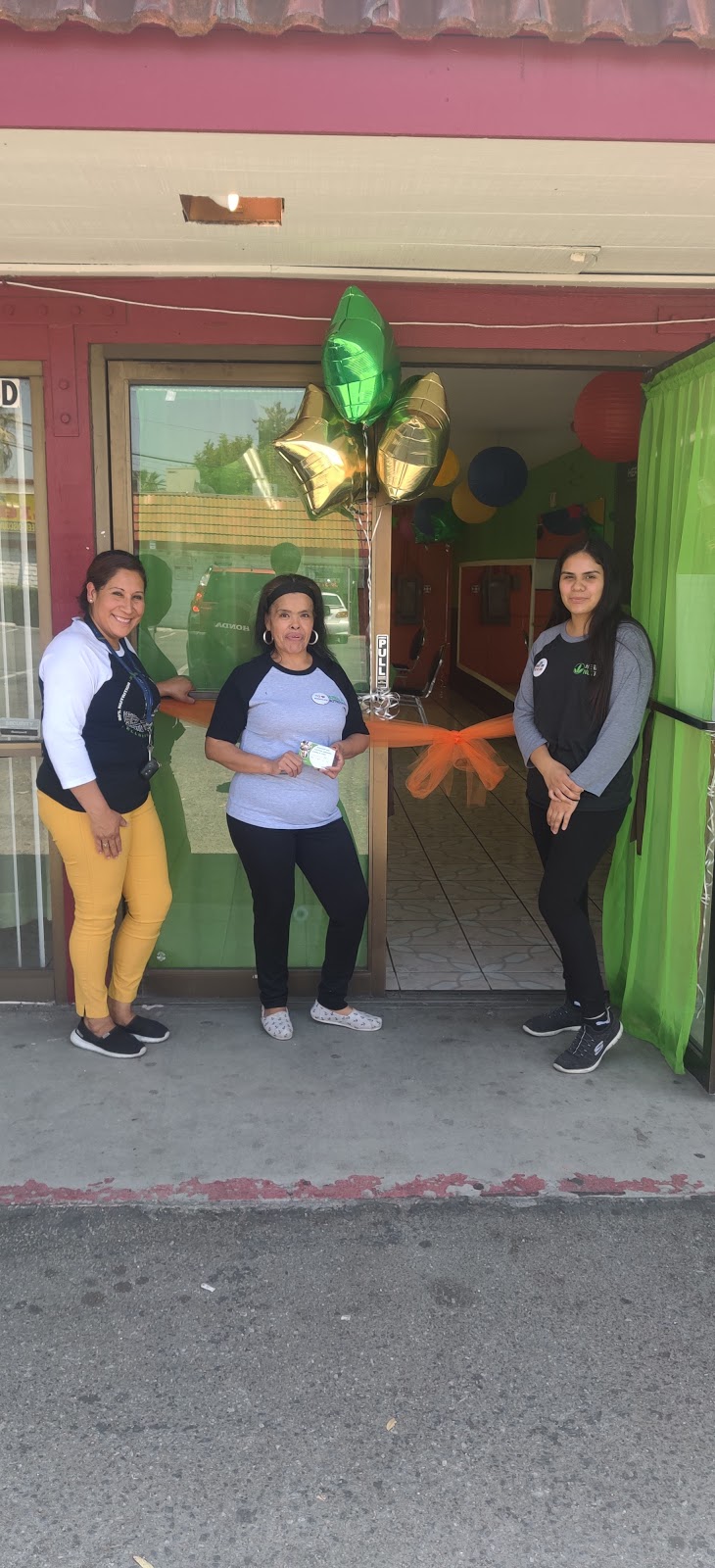 Lalas Nutrition | restaurant | 4850 Jackson St c, Riverside, CA 92503, USA | 9514251734 OR +1 951-425-1734