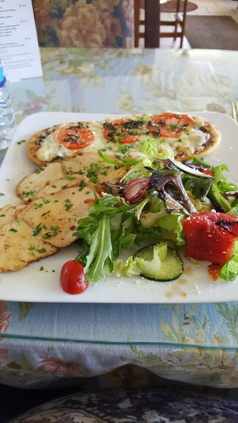 Brankos Patisserie | restaurant | 501 Main St, Honesdale, PA 18431, USA | 5702530311 OR +1 570-253-0311