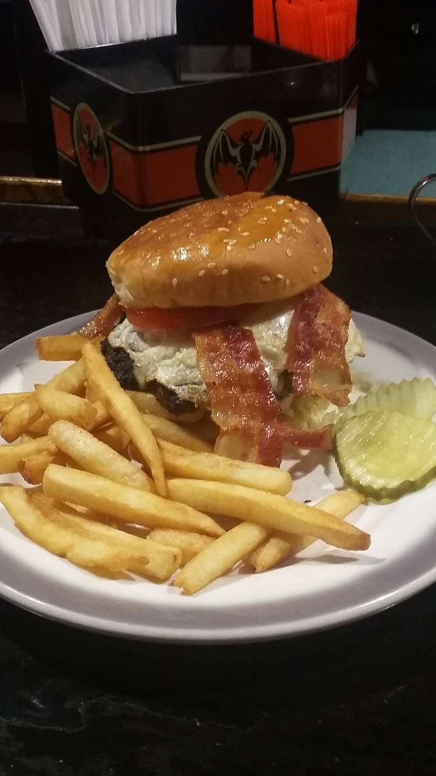 OVs Restaurant | restaurant | 34 Old Colony Ave, East Taunton, MA 02718, USA | 5088286868 OR +1 508-828-6868