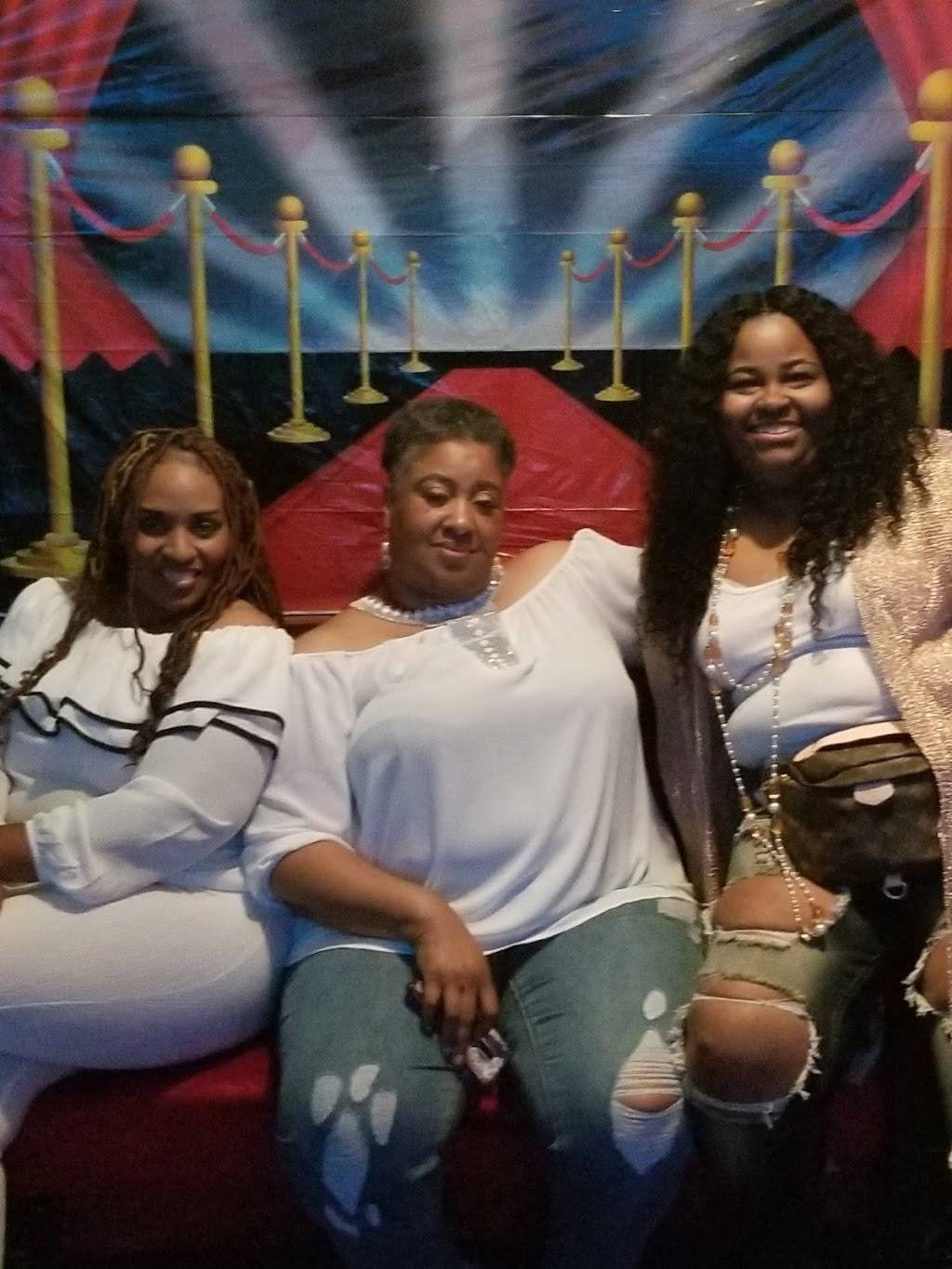 Images Restaurant & Entrnmnt | restaurant | 3940 Airline Blvd # 124, Chesapeake, VA 23321, USA | 7574884048 OR +1 757-488-4048