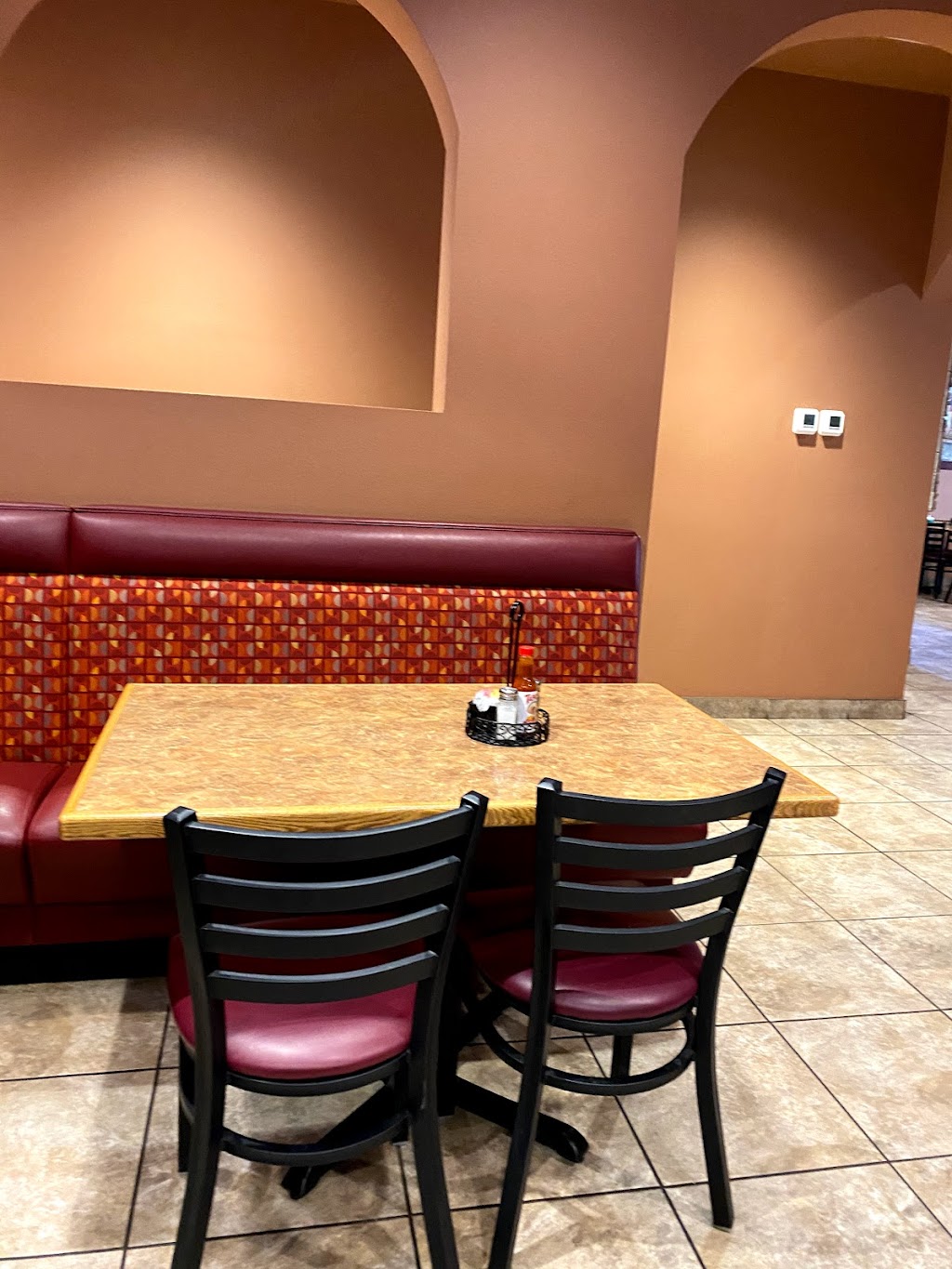 La Palma Mexican Restaurant | restaurant | 231 E Hurlburt Ave, Hermiston, OR 97838, USA | 5412897240 OR +1 541-289-7240