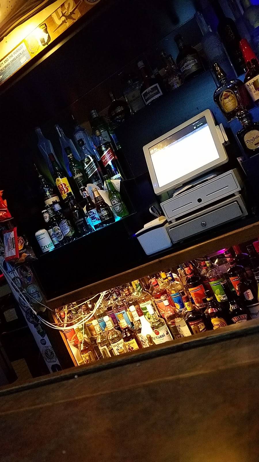 Rubens Bar & Grill | restaurant | 255 E Ave M, Lancaster, CA 93535, USA | 6614719356 OR +1 661-471-9356