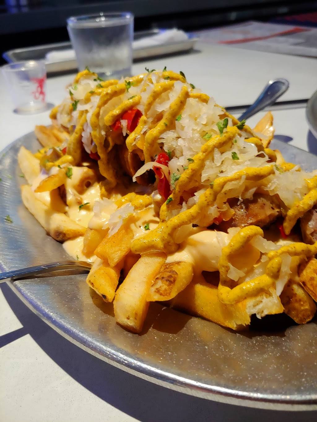 The Hall on Washington St. | restaurant | 108 W Washington St, Louisville, KY 40202, USA | 5028224937 OR +1 502-822-4937