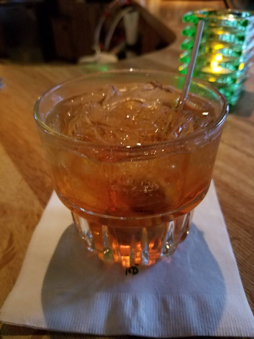 Heiting Place Supper Club | restaurant | 1101 W North Ave, Little Chute, WI 54140, USA | 9207886697 OR +1 920-788-6697