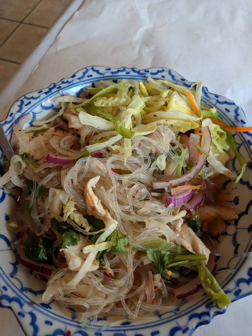 Simply Thai Bistro | restaurant | 563 W Liberty Dr, Wheaton, IL 60187, USA | 6307657715 OR +1 630-765-7715