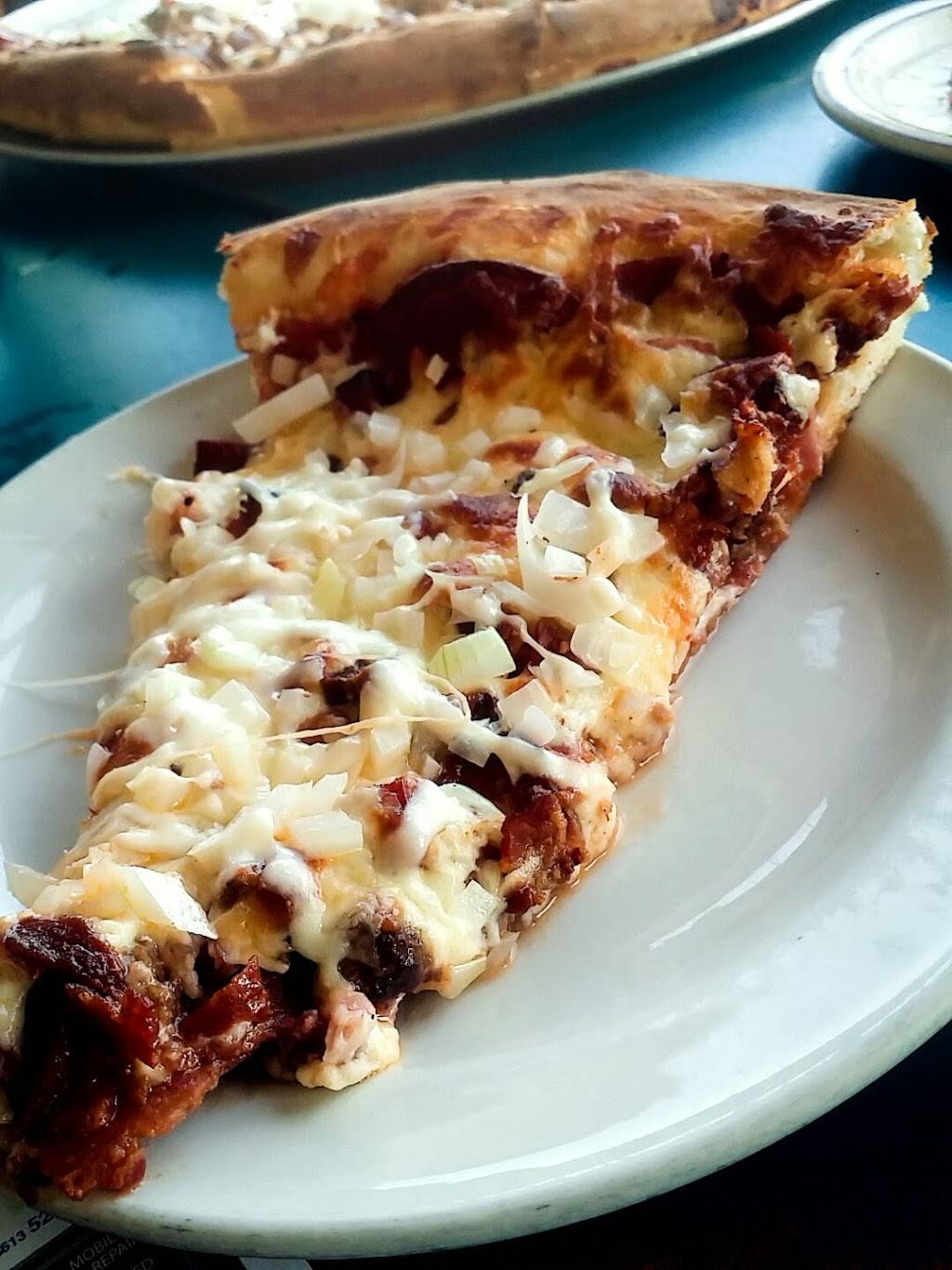 Freskos | restaurant | 1002 County Rd 17, LOrignal, ON K0B 1K0, Canada | 6136751213 OR +1 613-675-1213