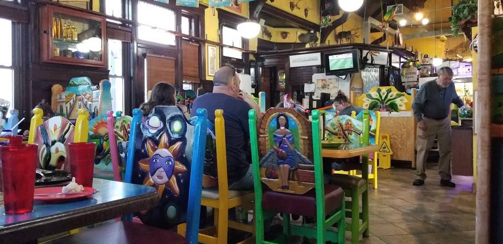 Don Tequillas | restaurant | 430 N Cochran Ave, Charlotte, MI 48813, USA | 5175436484 OR +1 517-543-6484