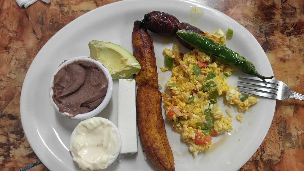 Pupuseria el Comalito | restaurant | 1900 N Long Beach Blvd #100, Compton, CA 90221, USA | 3106350479 OR +1 310-635-0479