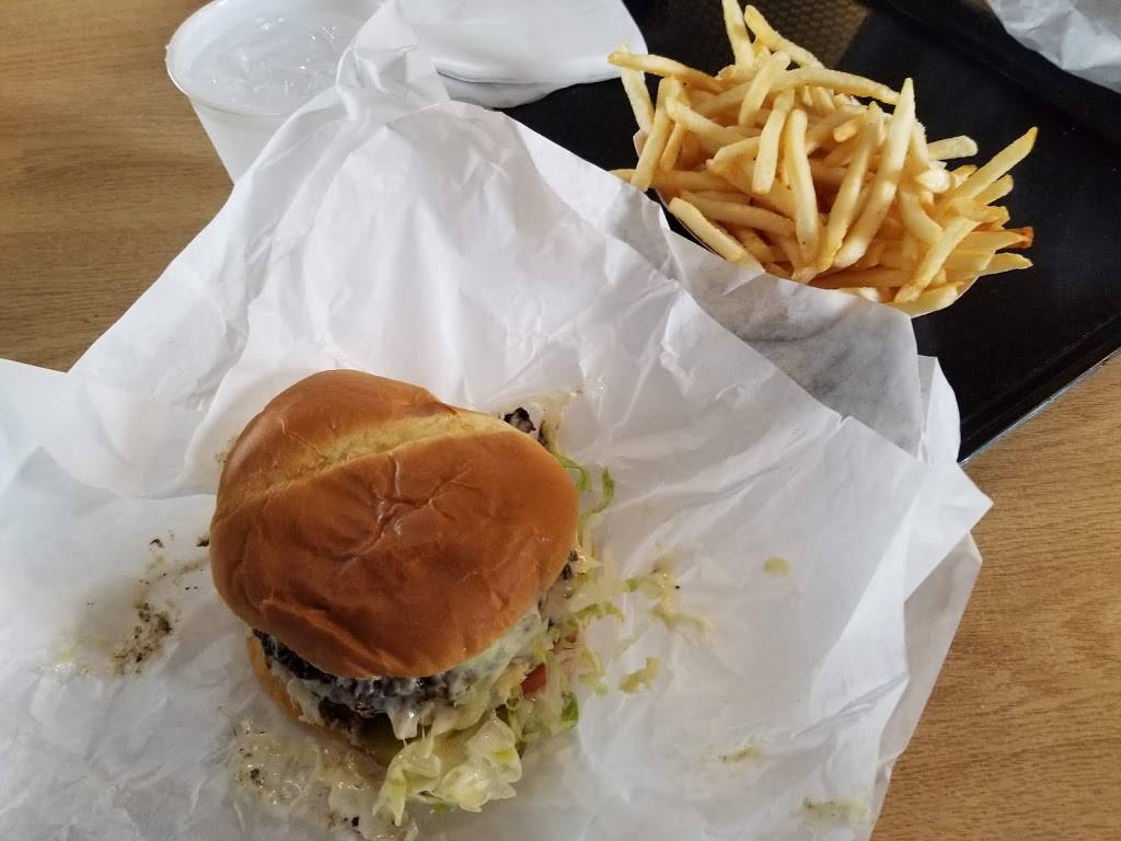 Scoopers Drive-in | restaurant | 1356 Prater Way, Sparks, NV 89431, USA | 7753316221 OR +1 775-331-6221