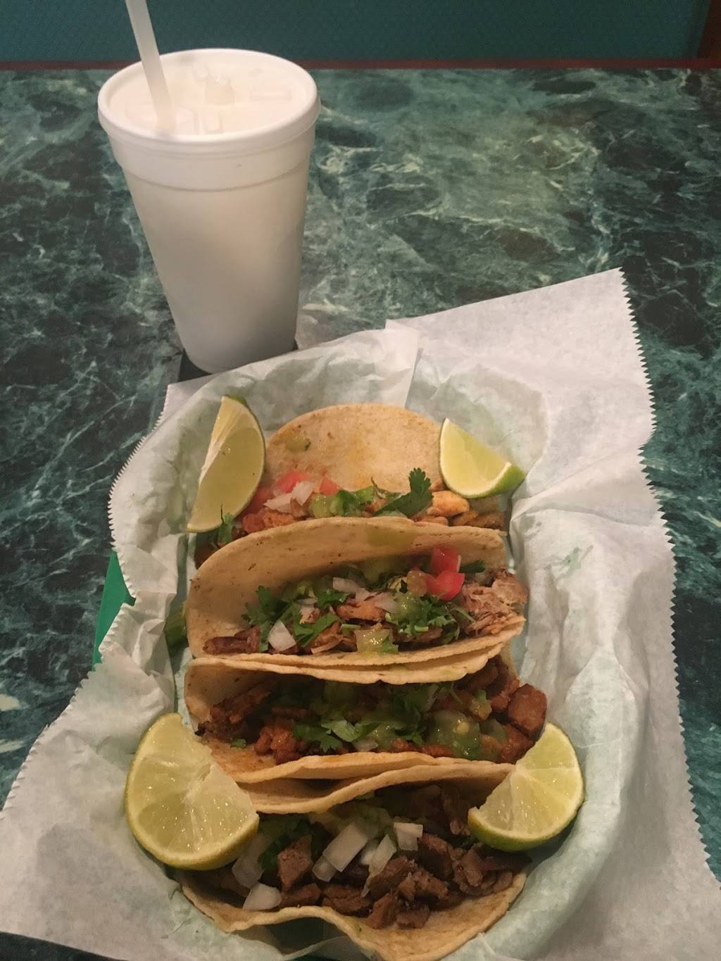 Panaderia La Estrella | restaurant | 635 NE Main St, Simpsonville, SC 29681, USA | 8647578170 OR +1 864-757-8170