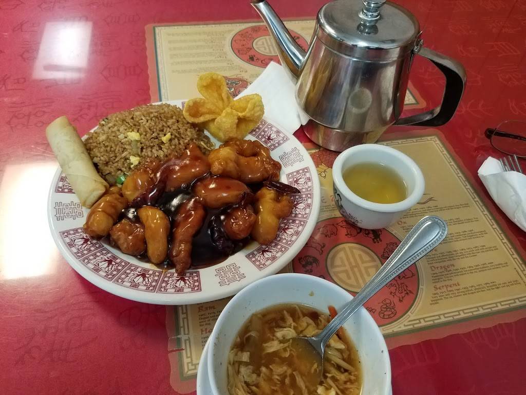 China Town Restaurant | meal takeaway | 52 Carlyle Plaza Dr, Belleville, IL 62221, USA | 6182778227 OR +1 618-277-8227