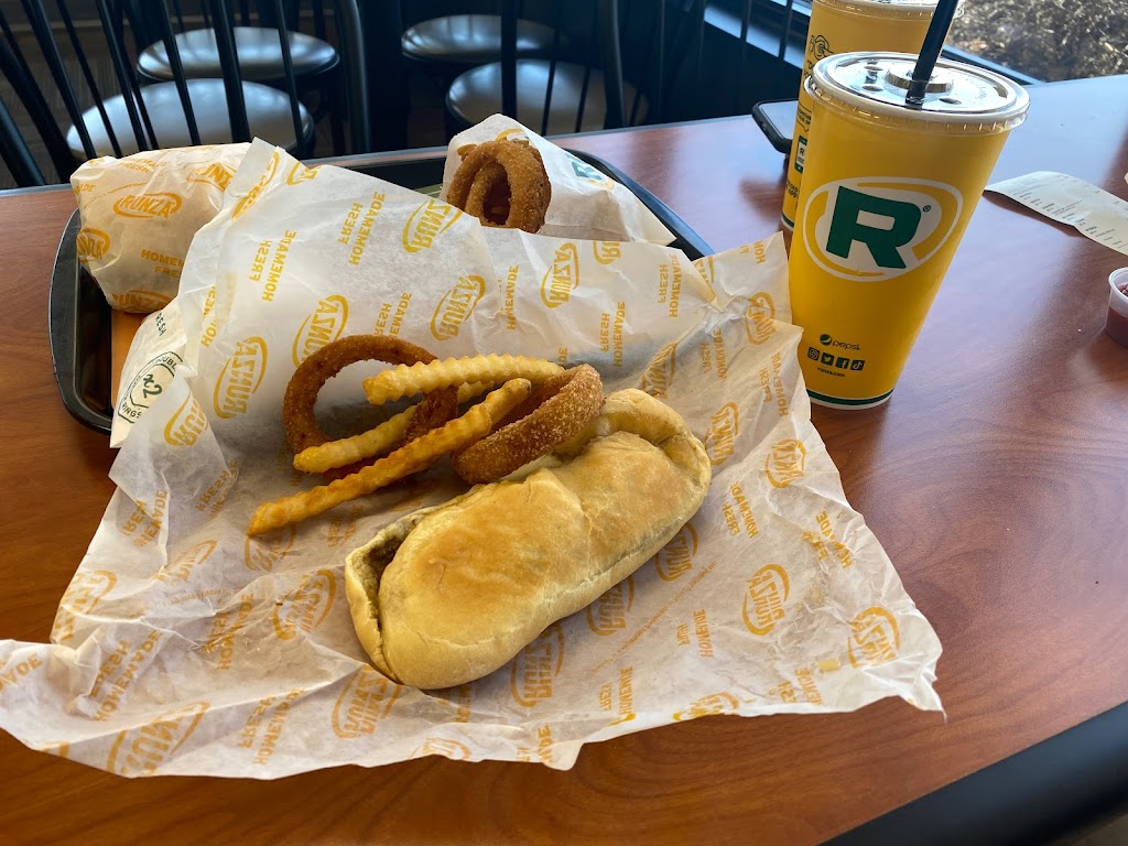 Runza Restaurant | meal takeaway | 202 E Leota St, North Platte, NE 69101, USA | 3085346182 OR +1 308-534-6182